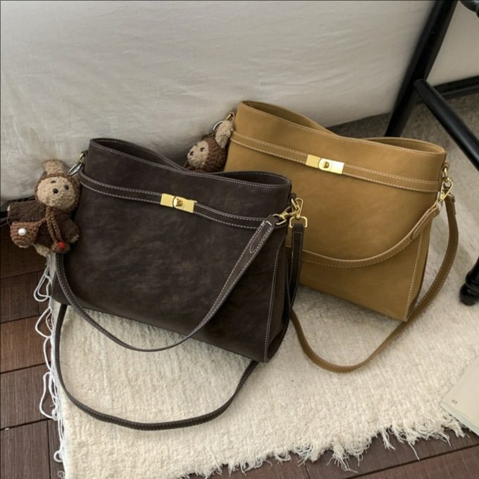 小众通勤腋下凯莉包包女2026新款大容量托特包复古轻奢单肩斜挎包,箱包皮具/热销女包/男包,托特包,淘宝优惠券,粉丝福利购,淘宝优惠卷