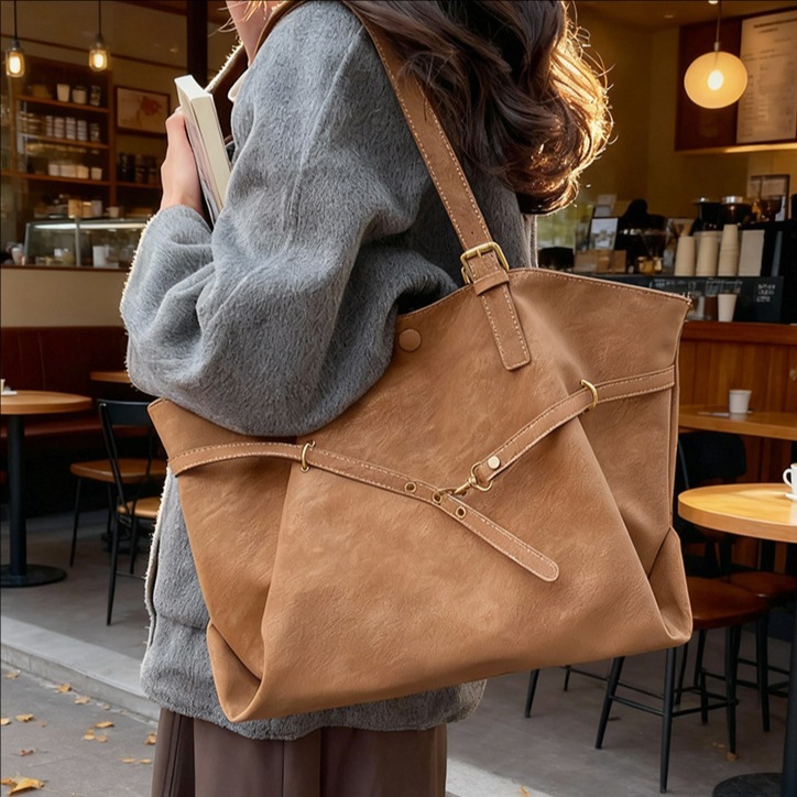 秋冬休闲通勤女包复古大容量托特包2025新款韩版百搭手提托特包