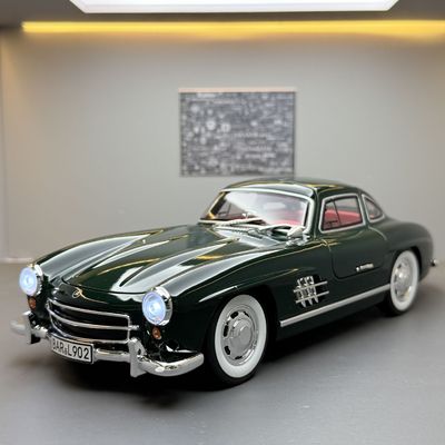 车致合金车模1比18大奔300sl跑车声光回力儿童玩具车模型摆件