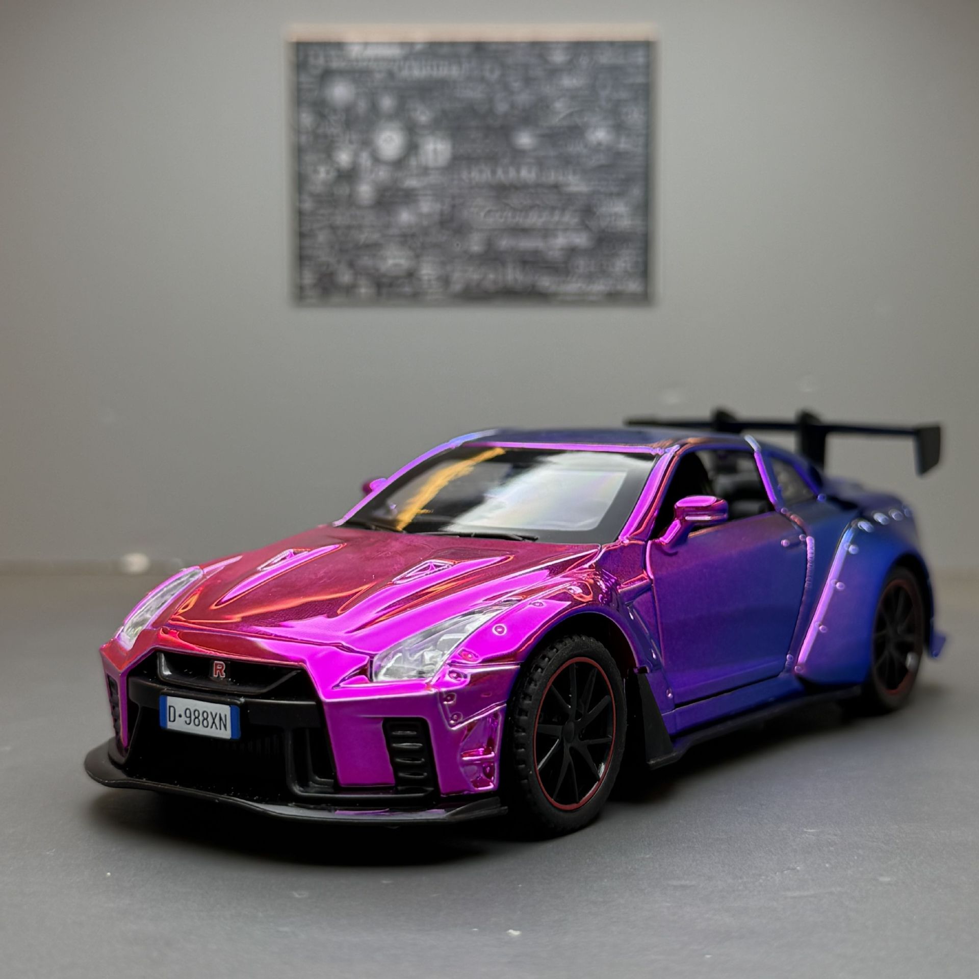 嘉业合金车模1比32尼桑gtr电镀版跑车声光回力玩具车模型摆件