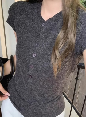 美式复古风排扣设计感T恤2026夏季新款半开领修身显瘦短袖上衣ins