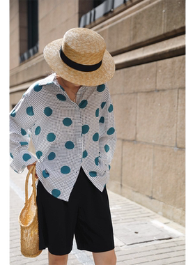 [往期春夏5折返场] 白色圆点波点印花长袖翻领雪纺前短后长衬衫女
