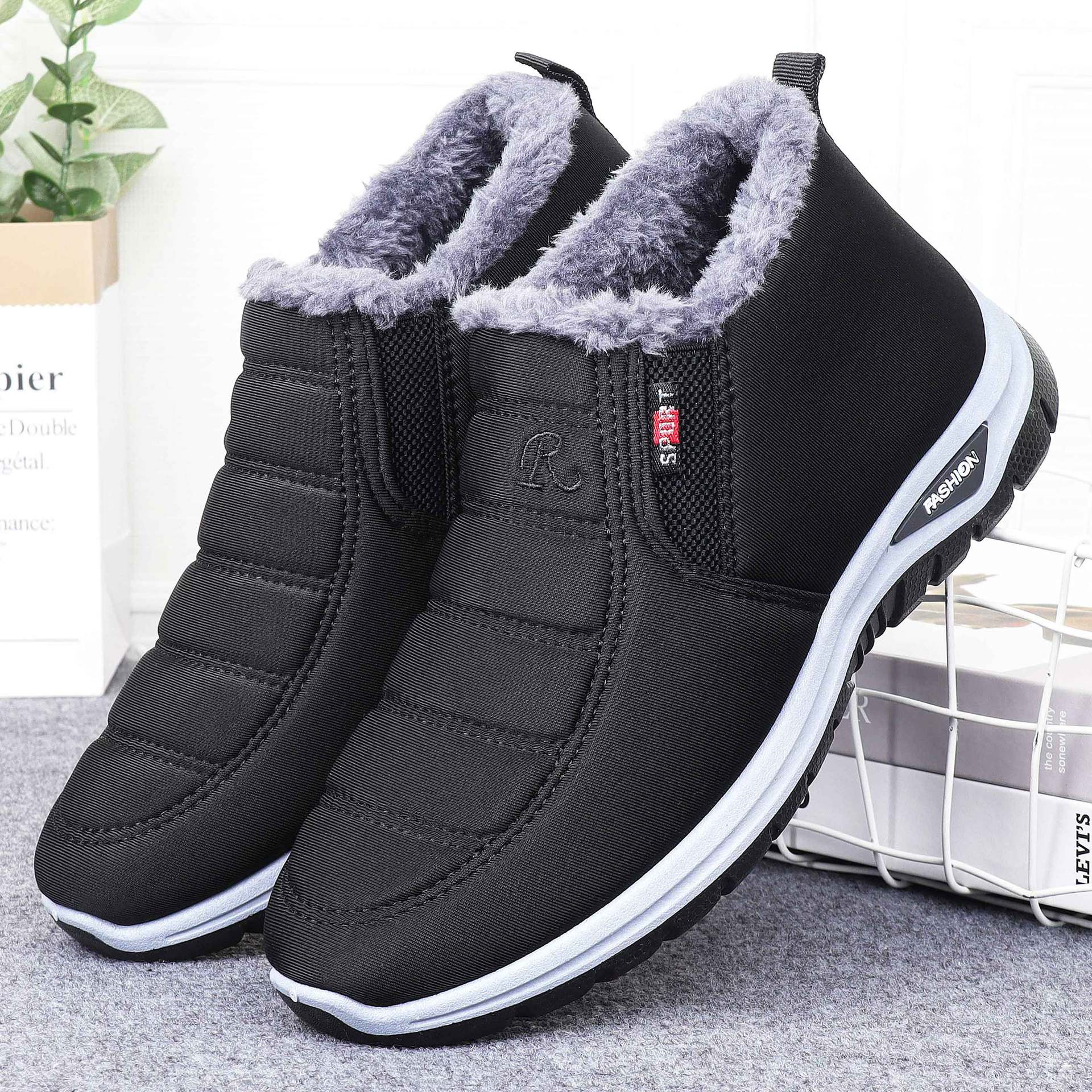 冬季跨境情侣款短靴加绒加厚保暖户外雪地靴耐穿老人鞋靴批发代发