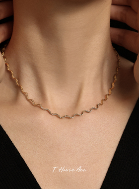 镀18k金不怕水波浪纹钛钢项链女甜酷风个性锁骨链金属项圈choker