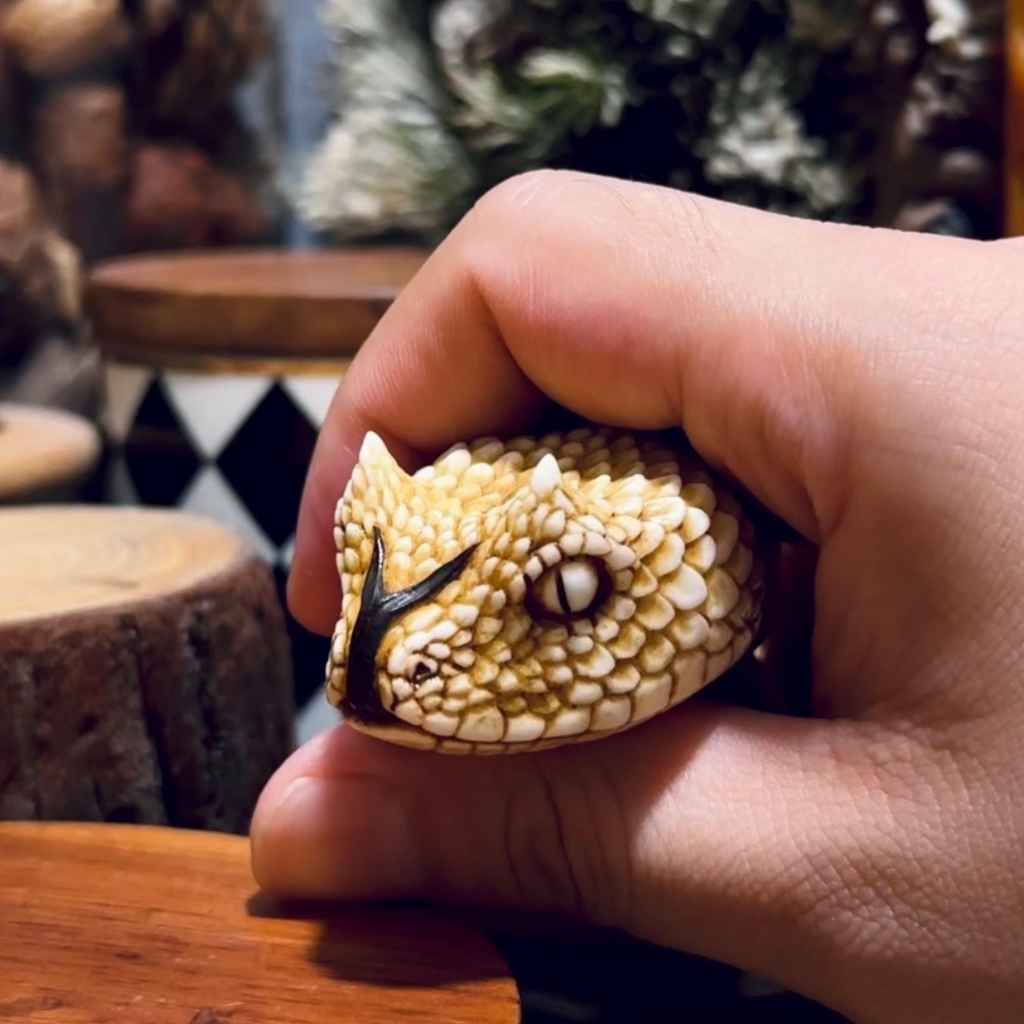 角蝰 天然鹿角手把件 纯手工雕刻灵蛇 文玩根付手艺人 传统手工艺