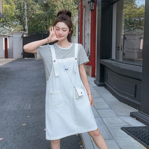 小清新背带连衣裙套装女2025夏季新款小个子甜酷风条纹T恤两件套图片