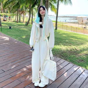 流行美式休闲运动女春秋盐系炸街卫衣炸街减龄时尚爆款图片