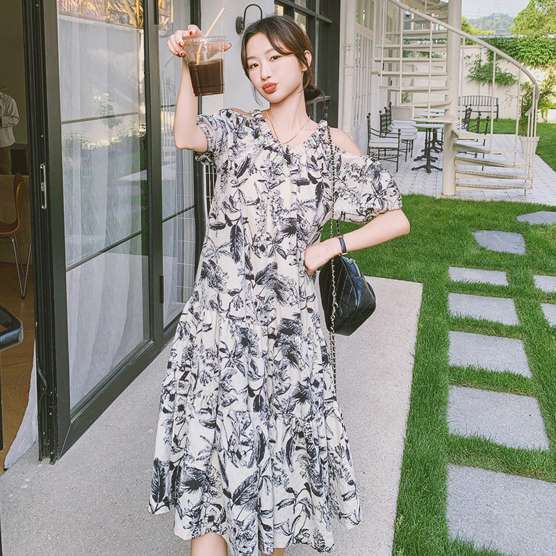 水墨画碎花露肩连衣裙女夏赫本风气质冷淡系清冷感海边度假风长裙,女装连衣裙,浙宝288（原255）