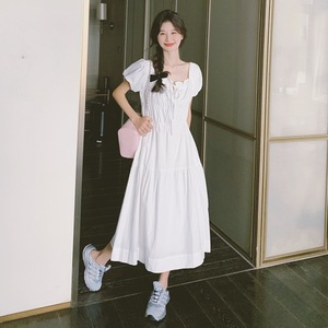 白色泡泡袖连衣裙女2025春秋新款法式温柔风甜美收腰显瘦初恋长裙图片