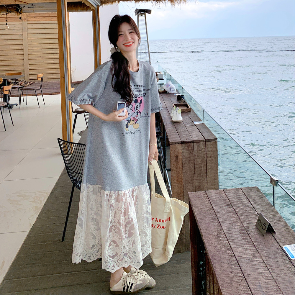 灰色蕾丝拼接印花连衣裙女夏新款宽松休闲学院风减龄长款t恤裙图片