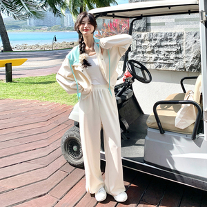 流行美式休闲运动女春秋盐系炸街卫衣炸街减龄时尚爆款图片