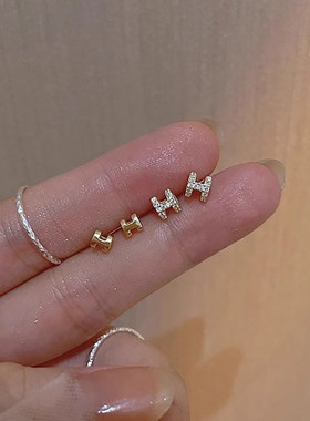 925银针H字母耳钉精致