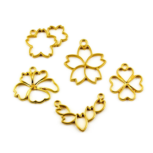 保色diy手工樱花UV滴胶边框花瓣组合镂空框吊坠模具