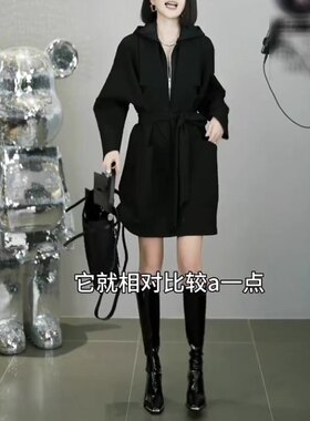 2026秋冬高端欧货高级感中长款小个子休闲黑色连帽卫衣连衣裙女潮