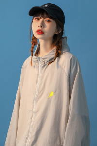 @中性蓝墙 刺绣防晒衣服露露夏季超薄连帽夹克外套 JK15-特35控48图片
