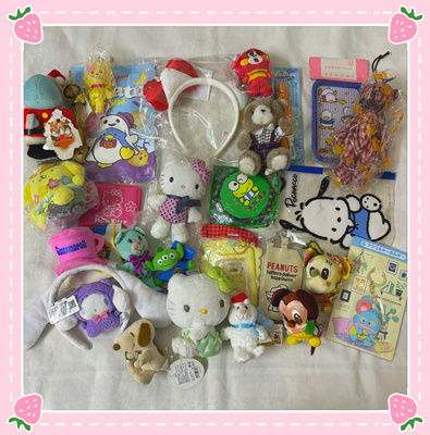 【小衣橱杂货铺】日本带回中古玉桂狗HelloKitty挂件玩偶姆明公仔