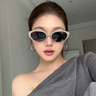 高级感偏光猫眼墨镜女方圆脸显瘦欧美辣妹风ins太阳镜木纹腿2026