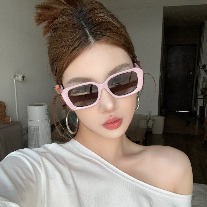 2024新款复古粉色猫眼墨镜女潮韩版方圆脸显瘦遮阳防紫外线太阳镜,ZIPPO/瑞士军刀/眼镜,太阳眼镜,淘宝优惠券,粉丝福利购,淘宝优惠卷