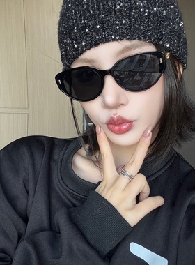黑色猫眼墨镜女方圆脸显瘦高级网感金属镂空腿欧美复古辣妹太阳镜