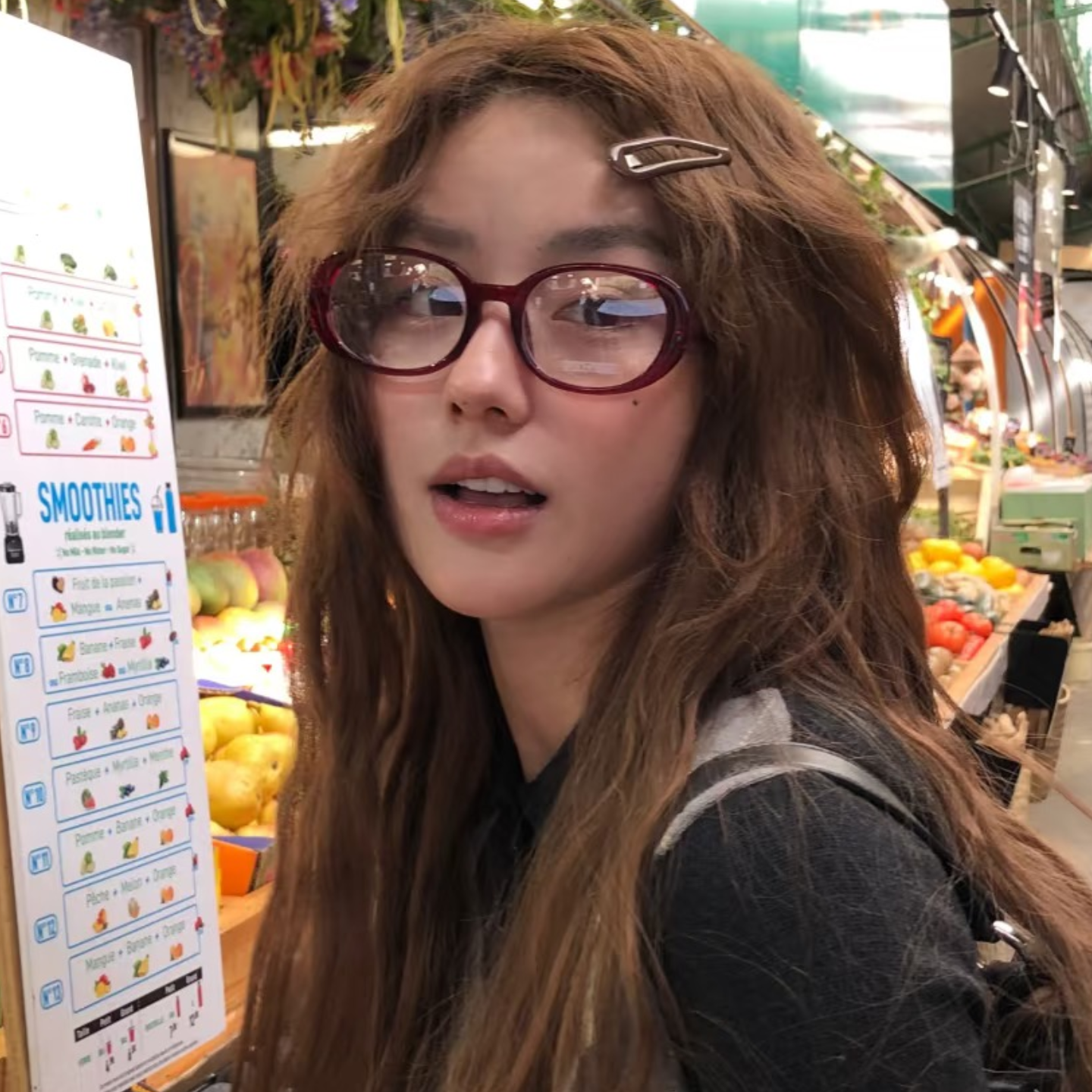 复古酒红色大框椭圆形方脸眼镜女