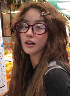 复古酒红色大框椭圆形方脸眼镜女