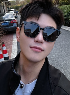 复古黑色偏光墨镜韩版潮男2025新款方圆脸显瘦开车驾驶太阳眼镜女