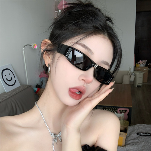 户外运动小脸方形复古黑色太阳镜