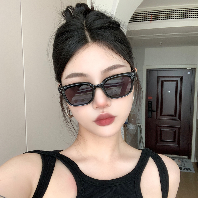 高级感2025新款欧美方形黑色墨镜
