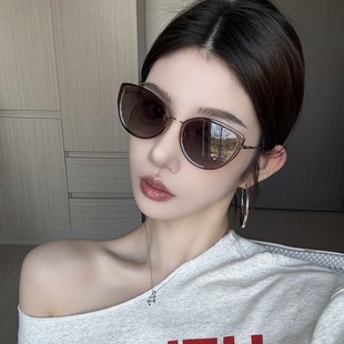 复古渐变茶超轻tr猫眼2025新太阳镜女欧美偏光紫外线开车高级墨镜