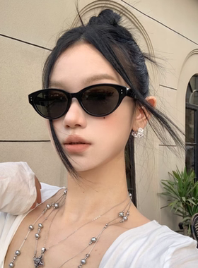 2025复古黑色猫眼墨镜方圆脸显瘦