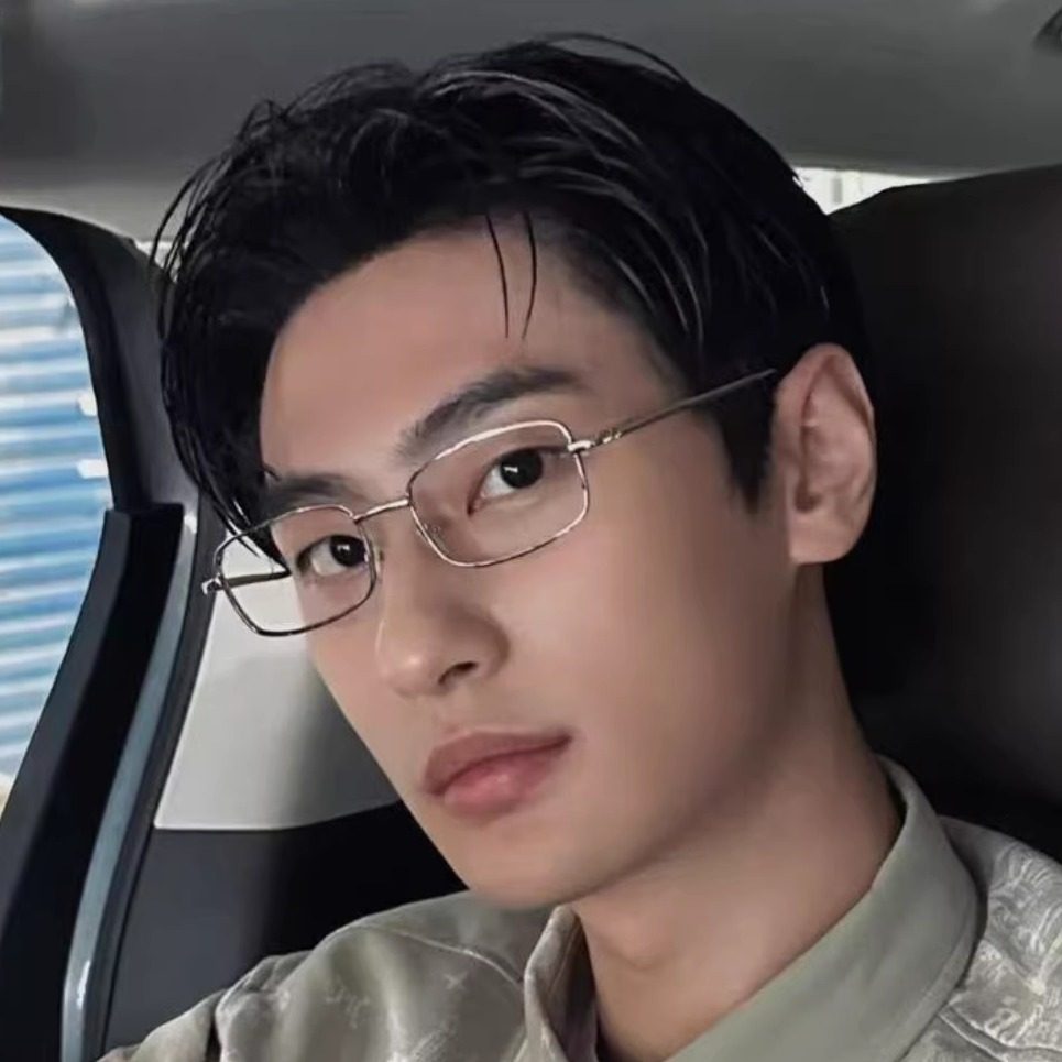 金属银色小框方形韩版潮型男素颜眼镜架学生配近视度数痞帅造型女