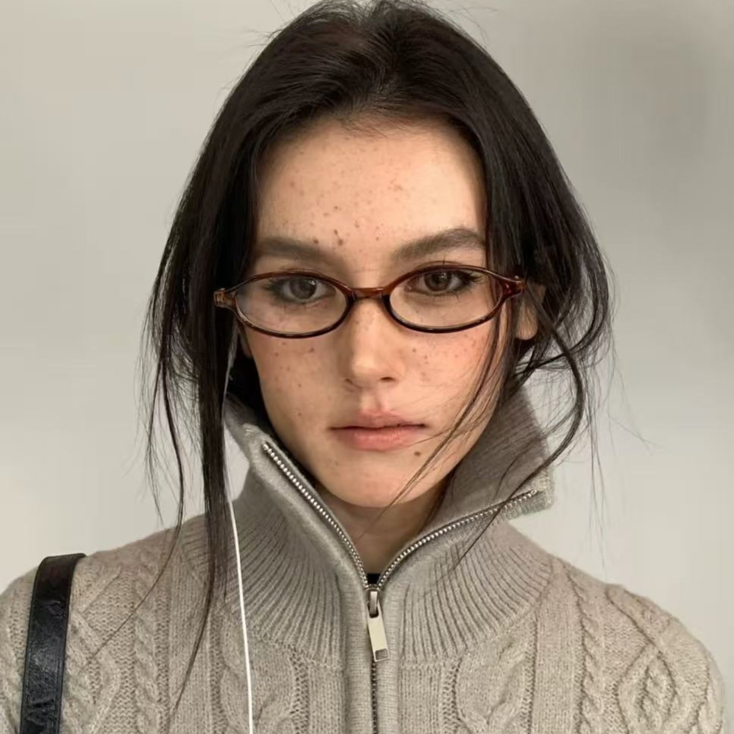 复古深茶色法式小框椭圆超轻tr斯文凹造型素颜神器平光眼镜配近视,ZIPPO/瑞士军刀/眼镜,定制成品光学镜,淘宝优惠券,粉丝福利购,淘宝优惠卷