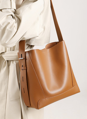 真皮包包女式单肩包2025新款水桶包高级感小众大容量百搭斜挎包