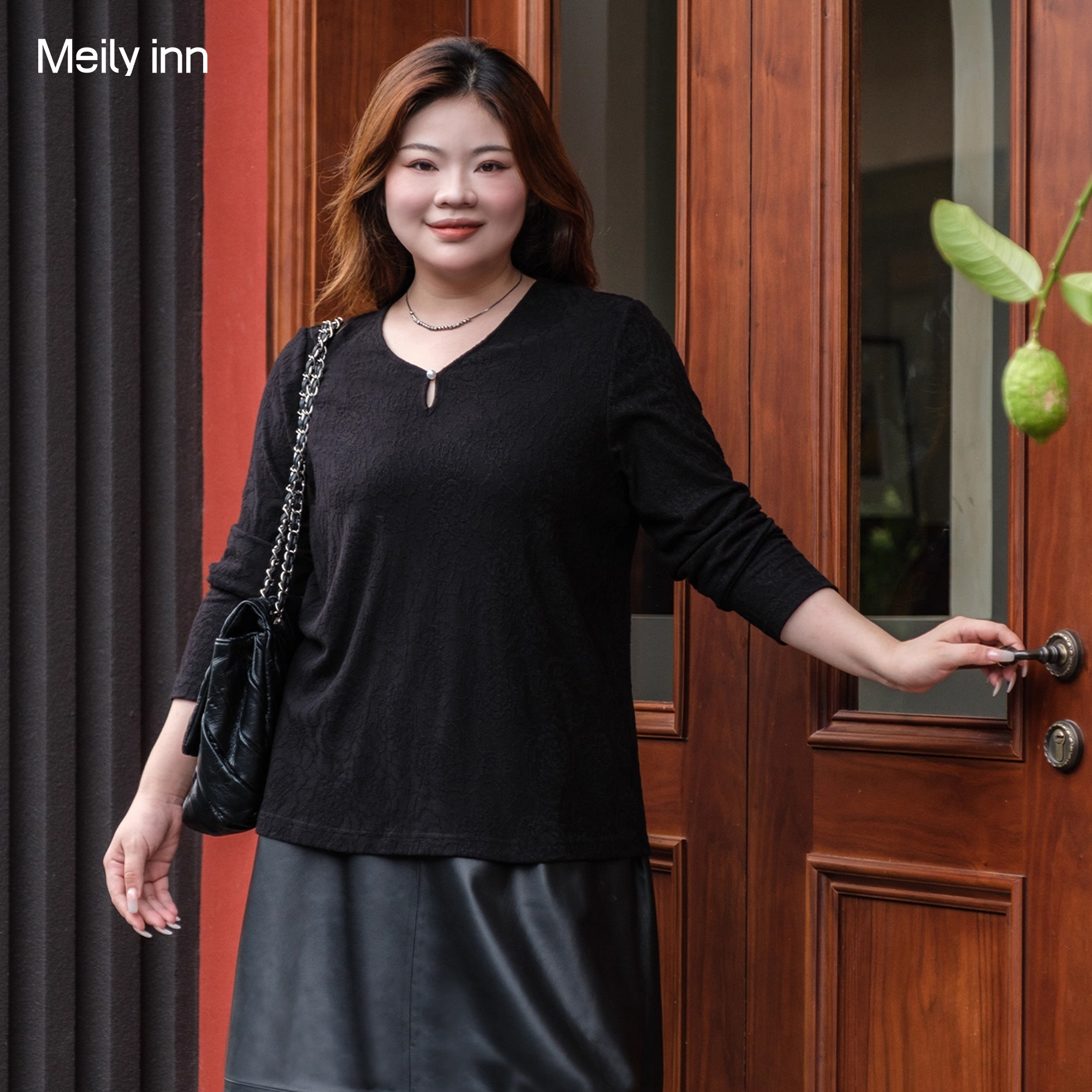 美丽客栈简约高级V领宽松针织衫