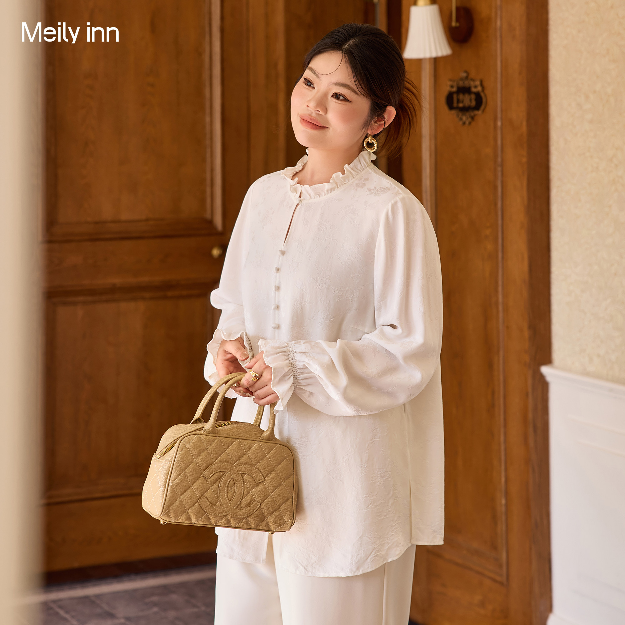 美丽客栈高端大码衬衫女胖mm洋气轻奢减龄高级感正肩显瘦长袖上衣,女装/女士精品,大码内搭,淘宝优惠券,粉丝福利购,淘宝优惠卷