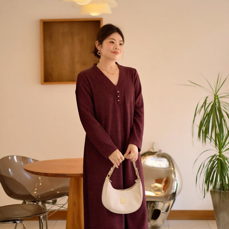 美丽客栈高端大码女装胖mm200斤裙子轻奢高级质感优雅针织连衣裙