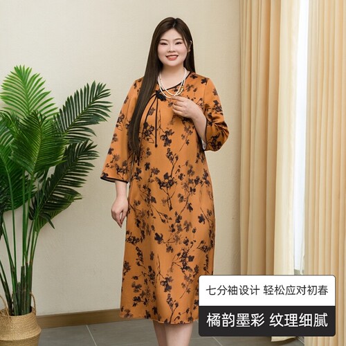 美丽客栈缎面丝滑复古斜襟连衣裙