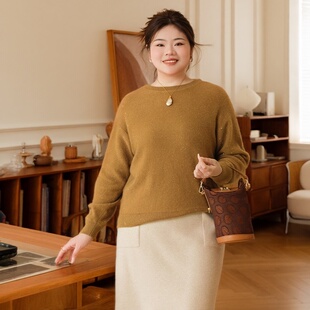 美丽客栈高端大码女装宽松圆领羊绒衫女胖mm200斤轻奢高级感毛衣