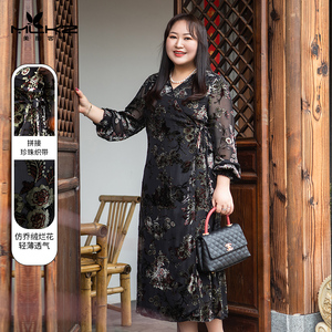 今年流行春装女2024新款知性优雅连衣裙女胖mm大码女装显瘦轻奢