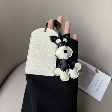 适用卡片钥匙套特斯拉小米宝马领克小鹏p7问界m5蔚来es6极氪卡套