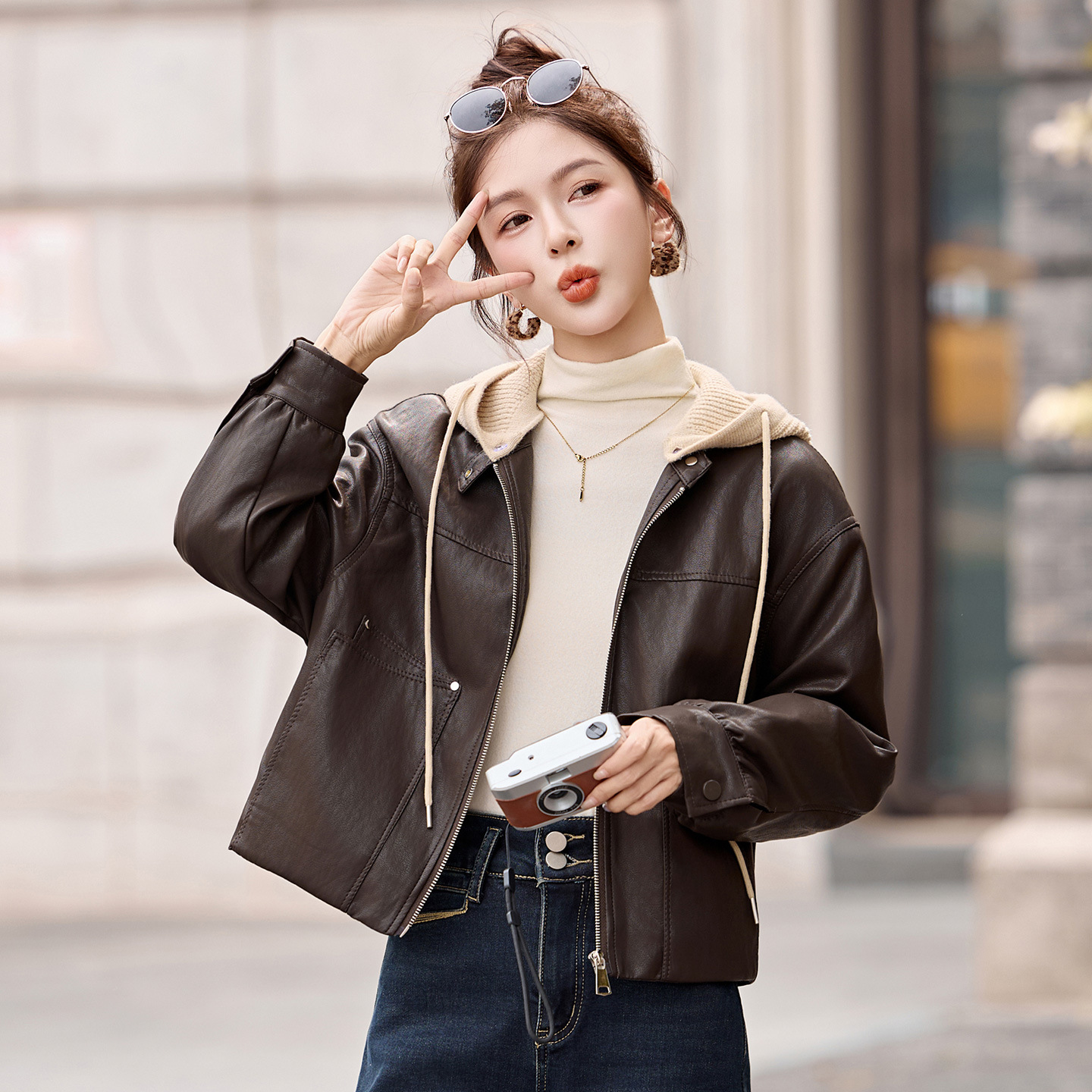 连帽皮衣外套女2025秋冬季新款高级感休闲机车加绒夹克上衣YB8970