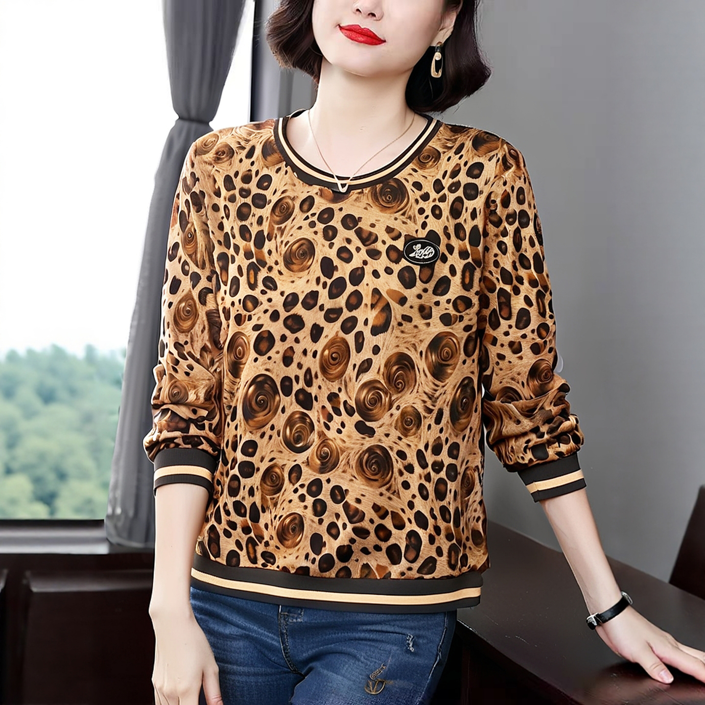 中老年女装2025新款长袖时尚妈妈夏款宽松洋气花色上衣提花圆领恤