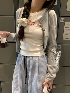 新款 T2025夏季 显瘦圆领套头上衣女潮 罗纹字母印花正肩短袖 荒荒家