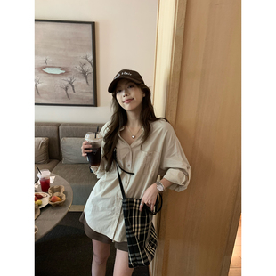 挽袖 2025夏季 荒荒家 V领衬衫 宽松休闲小众设计衬衣外套女 新款 薄款