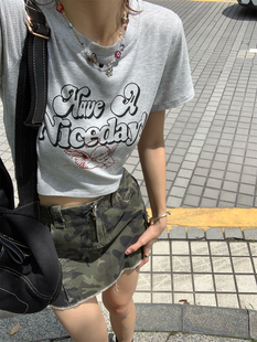 高腰修身 韩版 半身裙女潮 复古设计毛边迷彩A字短裙2024夏季 荒荒家