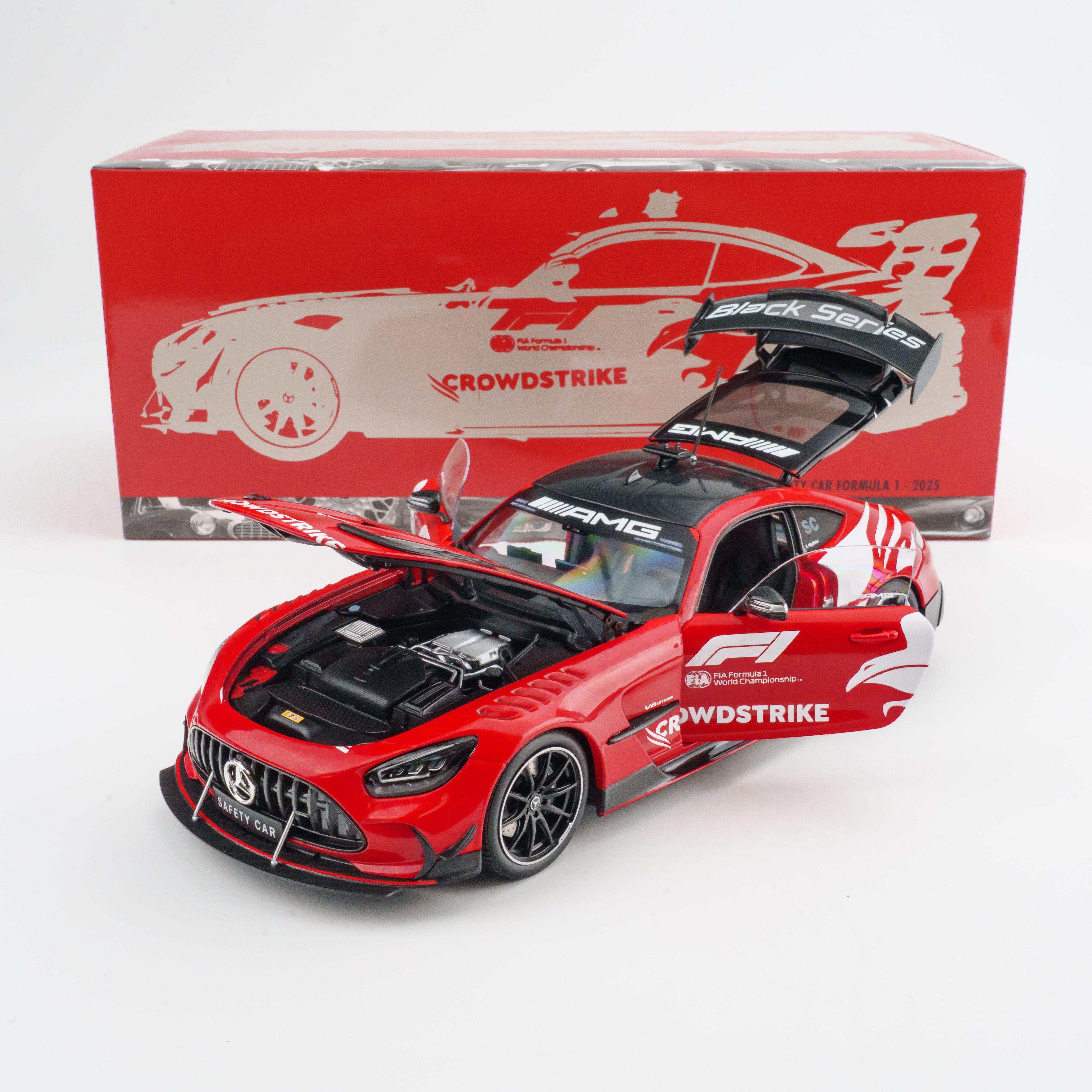 MINICHAMPS 1:18 梅赛德斯 奔驰-AMG GT 赛事安全车 合金全开模型