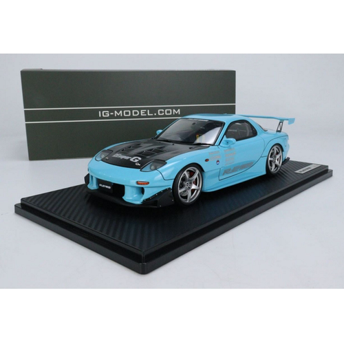 IG118马自达雨宫RX-7车模型