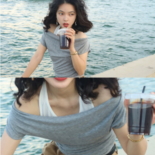 T恤女纯欲性感露肩设计感别致上衣 港风时髦假两件一字肩挂脖短袖
