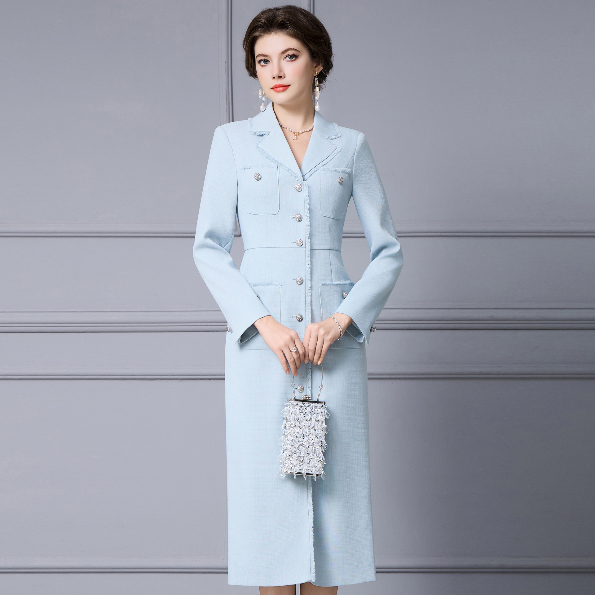 大方得体西装领配大衣长袖毛呢裙