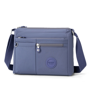 尼龙布多口袋包包新款 轻便斜挎包女士百搭单肩包简约小方包妈妈包